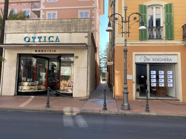 The Shell Apartment Bordighera Exterior photo