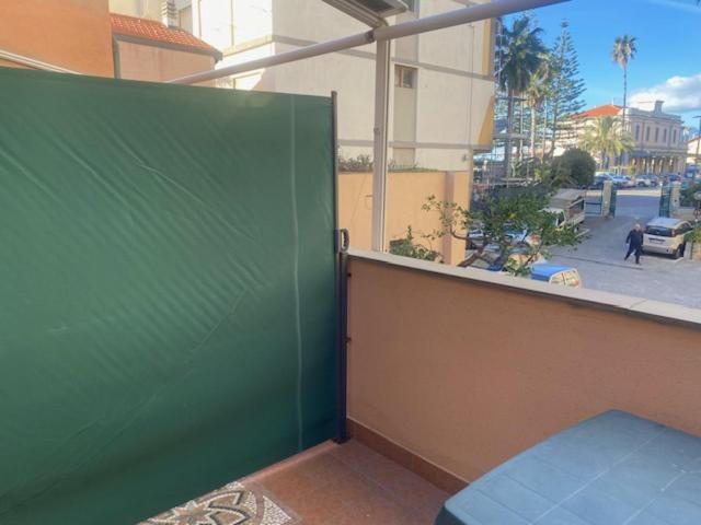 The Shell Apartment Bordighera Exterior photo
